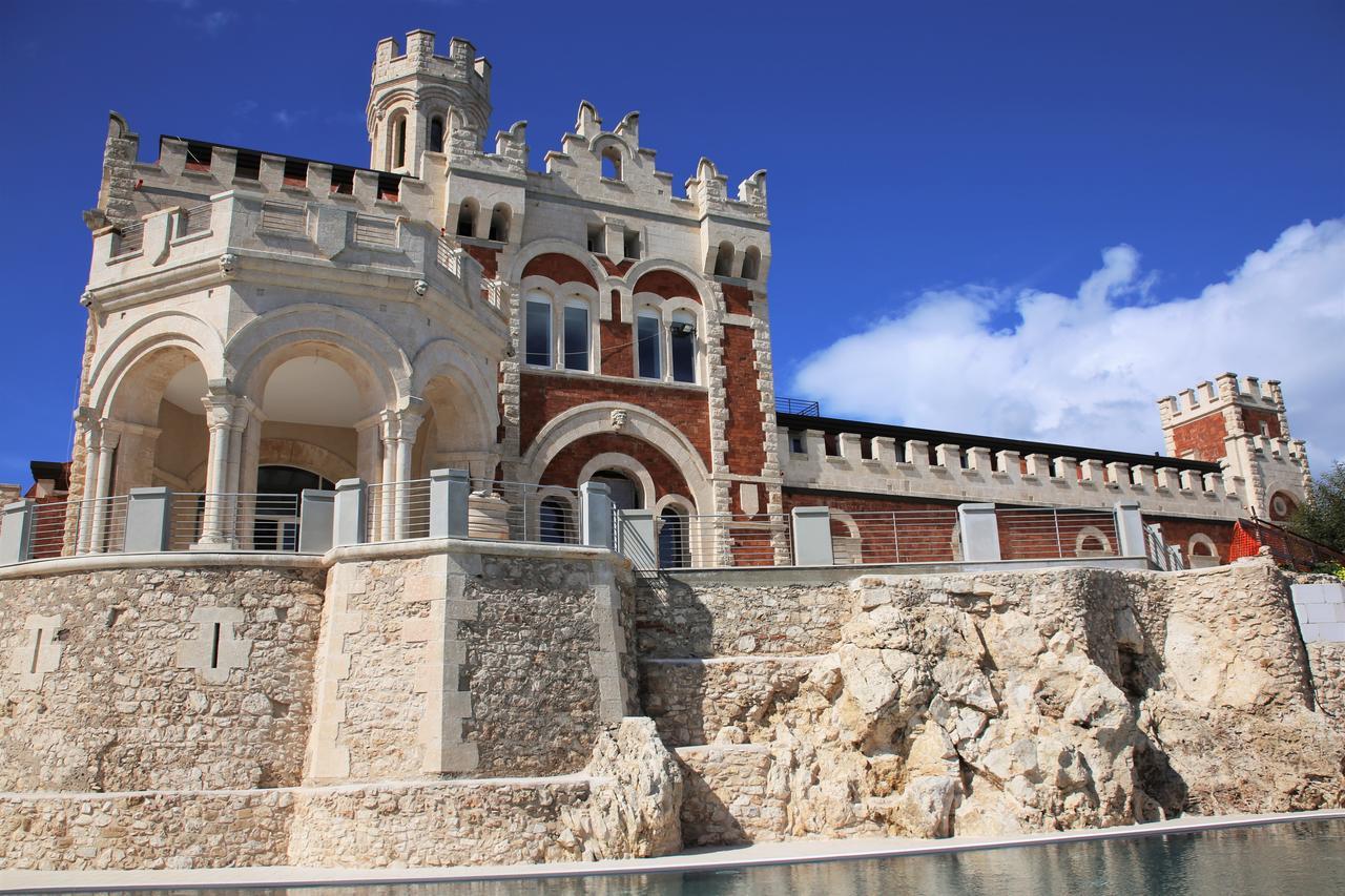 Castello Tafuri Hotel Portopalo Di Capo Passero Eksteriør billede